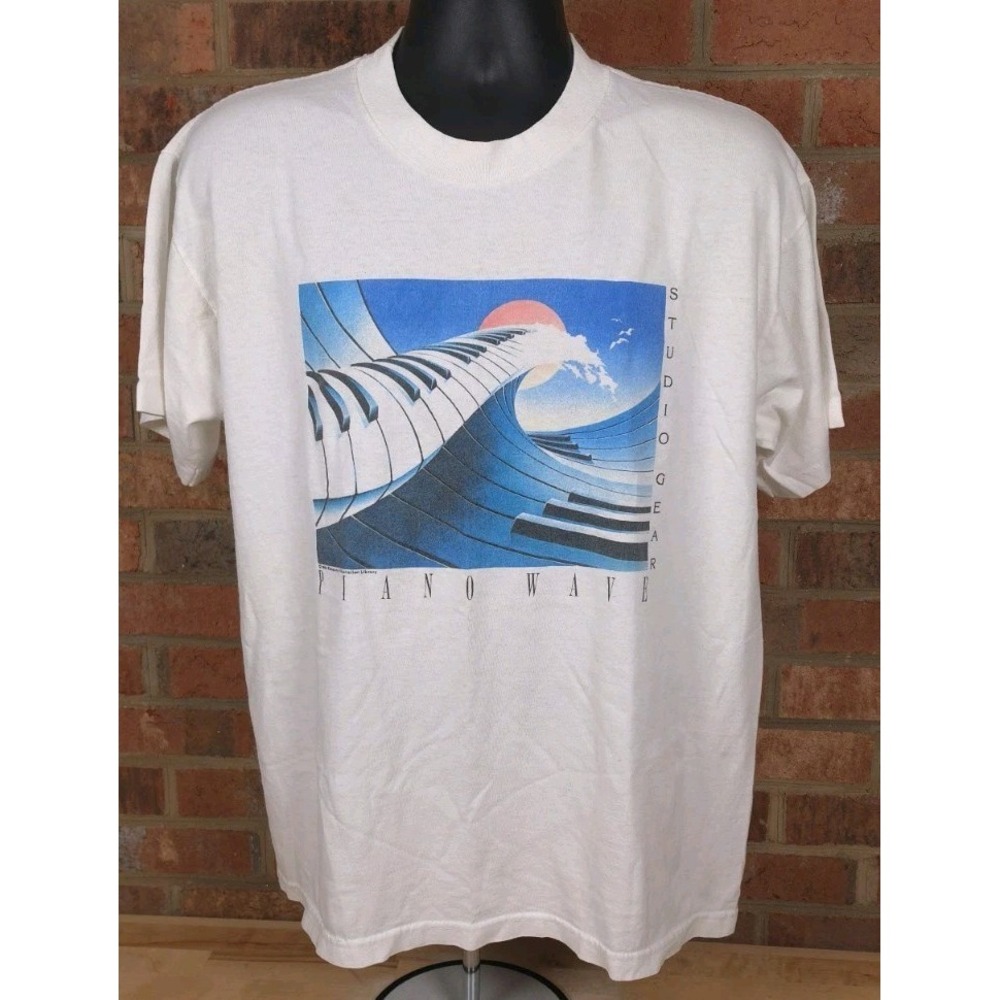 TUF Threads Activewear Piano Wave Studio Gear Large Tshirt Vintage 80s USA